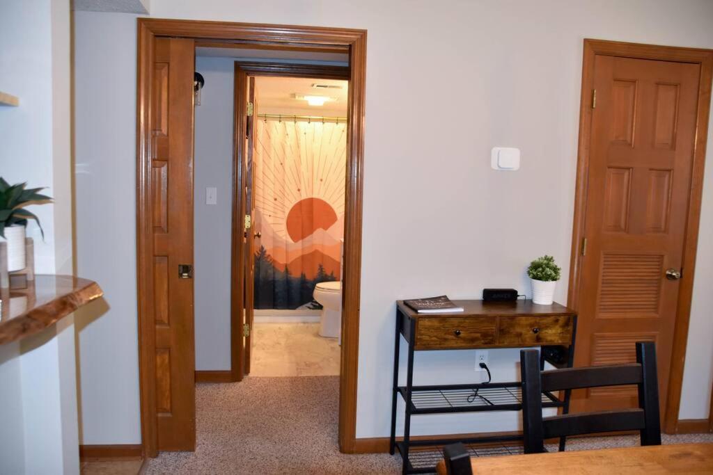 Cozy Mountain Getaway! Mountain Views! 2 Bed, 2 Bath, Sleeps 6 Appartement Gatlinburg Buitenkant foto